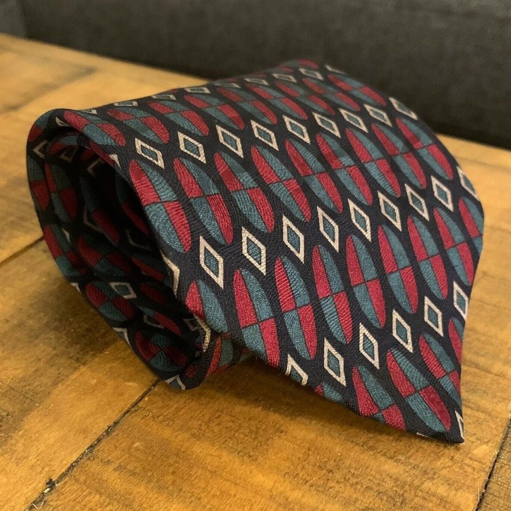 Paolo Designed by Paolo Gucci Mens 100% Silk Italian Hand Finished Tie